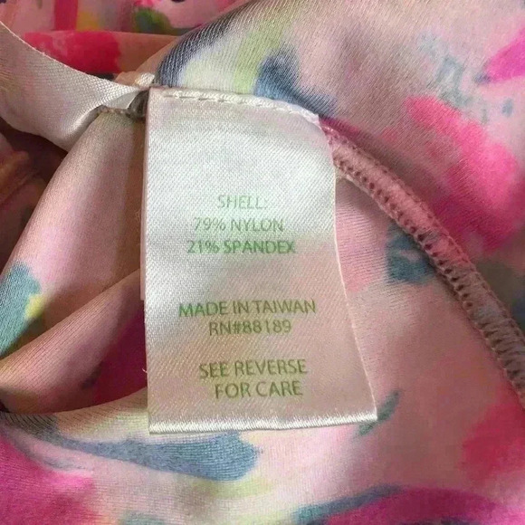 Lilly Pulitzer Women’s Small Kalani Sunguard Pina Colada Club Sports Top - Picture 5 of 5